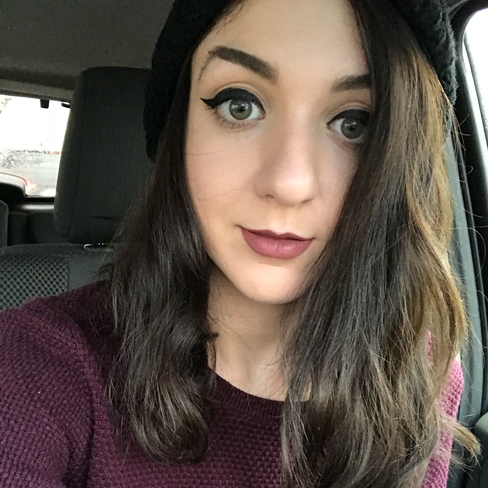 Meet your Posher, Monica